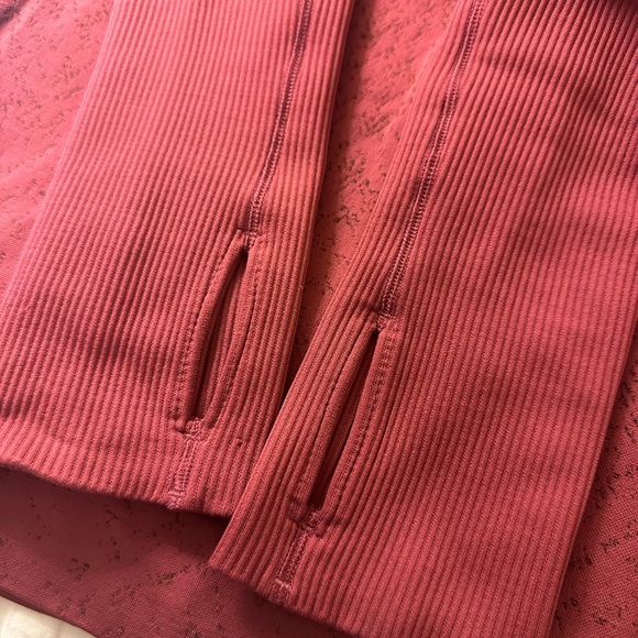 Lululemon Rest Less Cropped Half-Zip Size 6 - Picture 6 of 8
